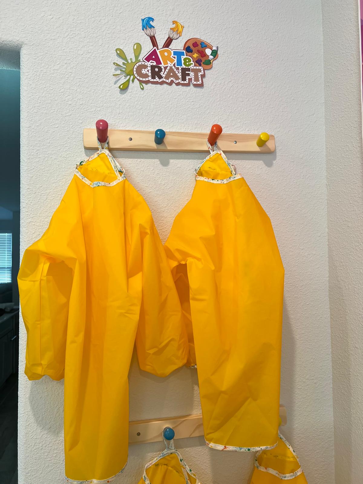 Arts and crafts station